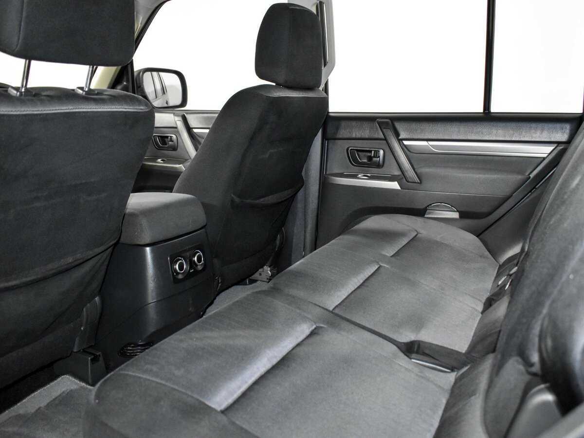 Mitsubishi Pajero, 2013 Фото №10