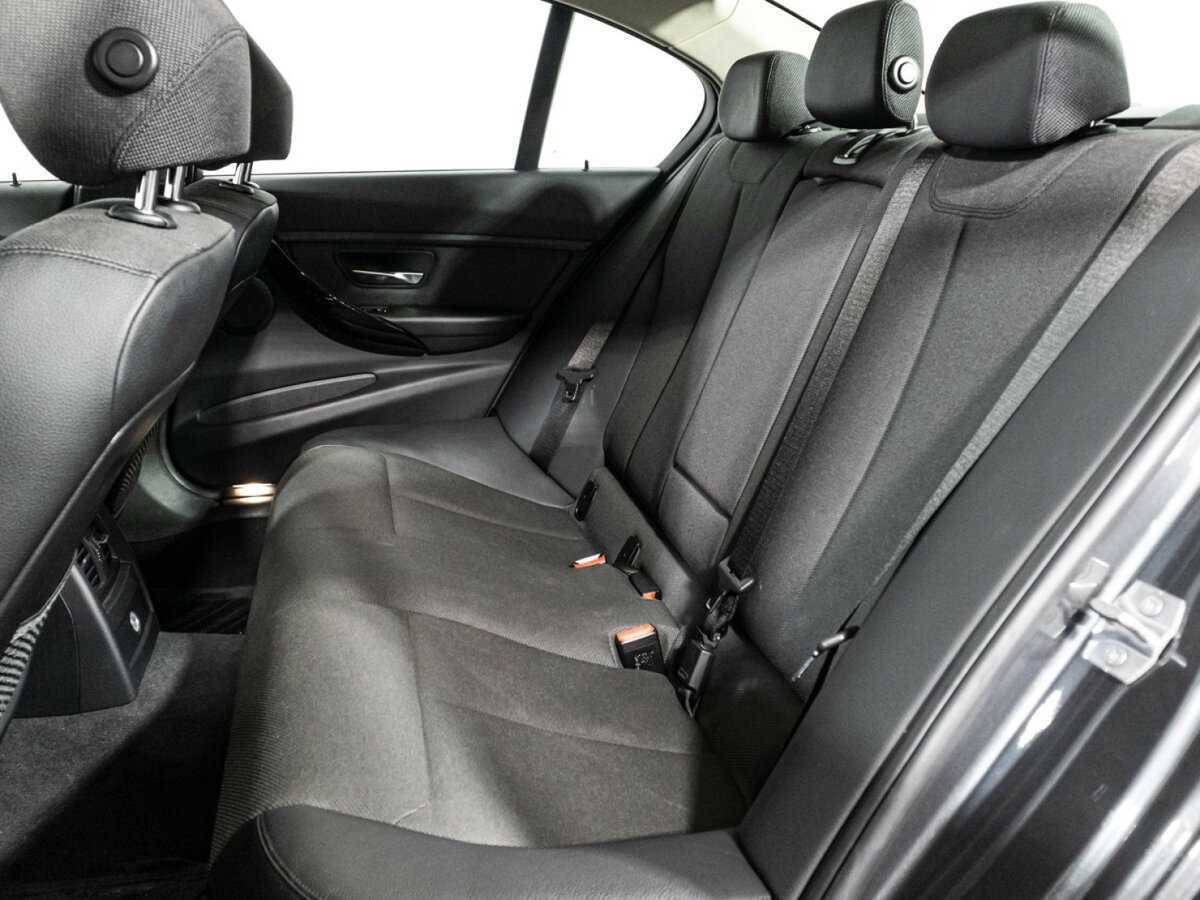 BMW 3 серии 318i, 2018 Фото №10