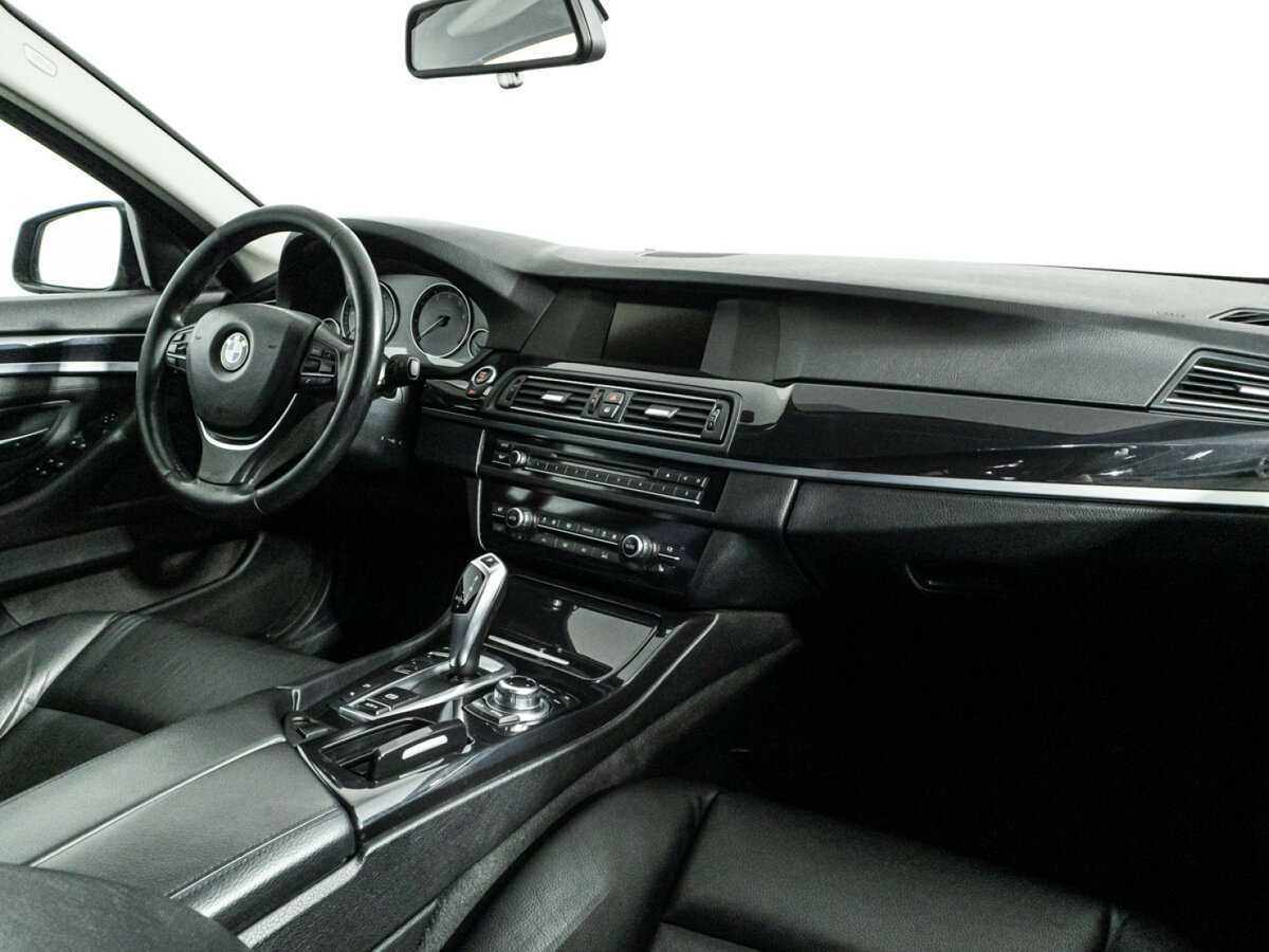 BMW 5 серии 528i xDrive, 2012 Фото №9
