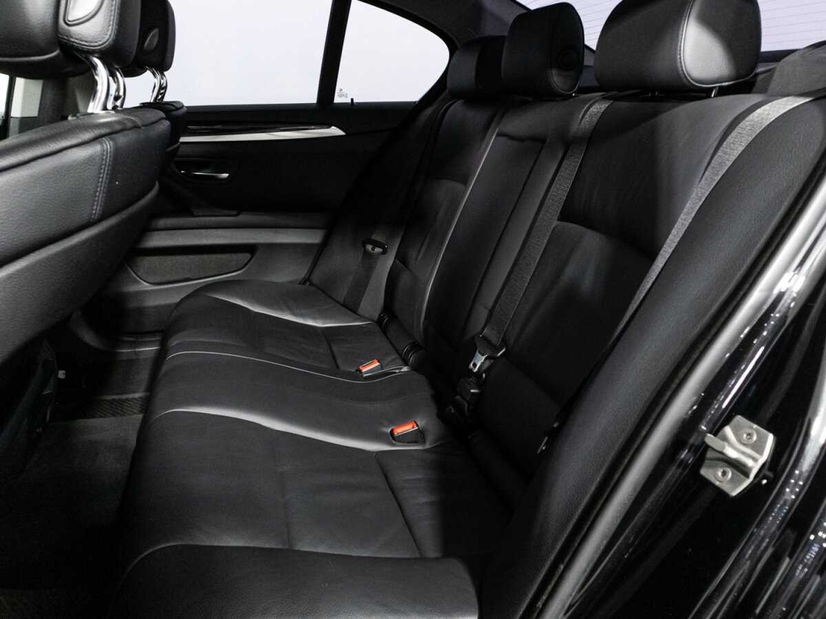 BMW 5 серии 528i xDrive, 2012 Фото №10