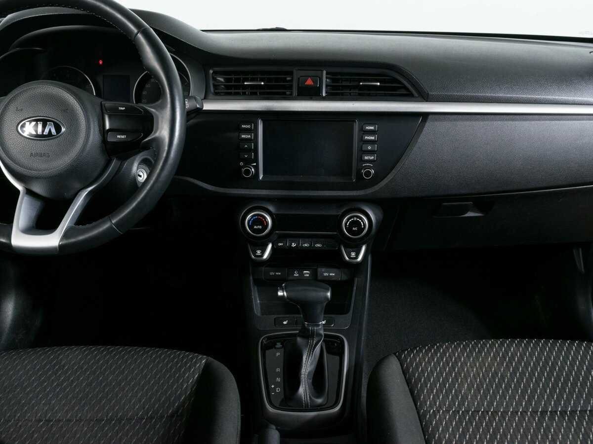 Kia Rio X-Line, 2018 Фото №9