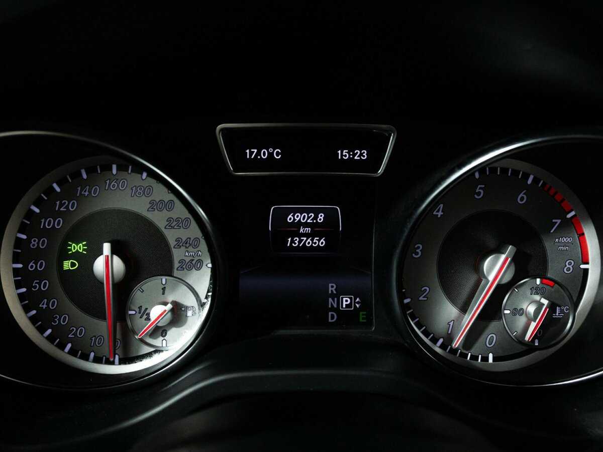 Mercedes-Benz CLA 200, 2014 Фото №11