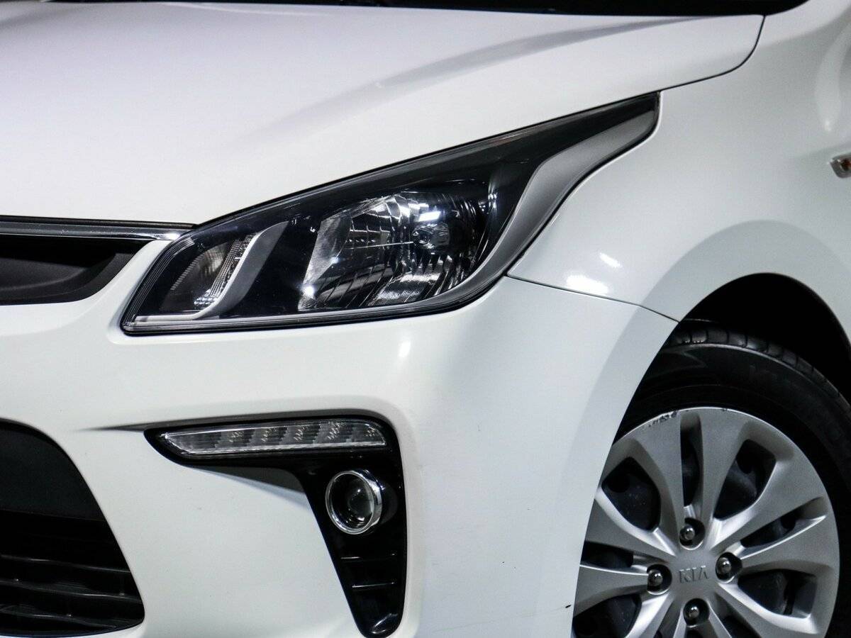 Kia Rio, 2017 Фото №16