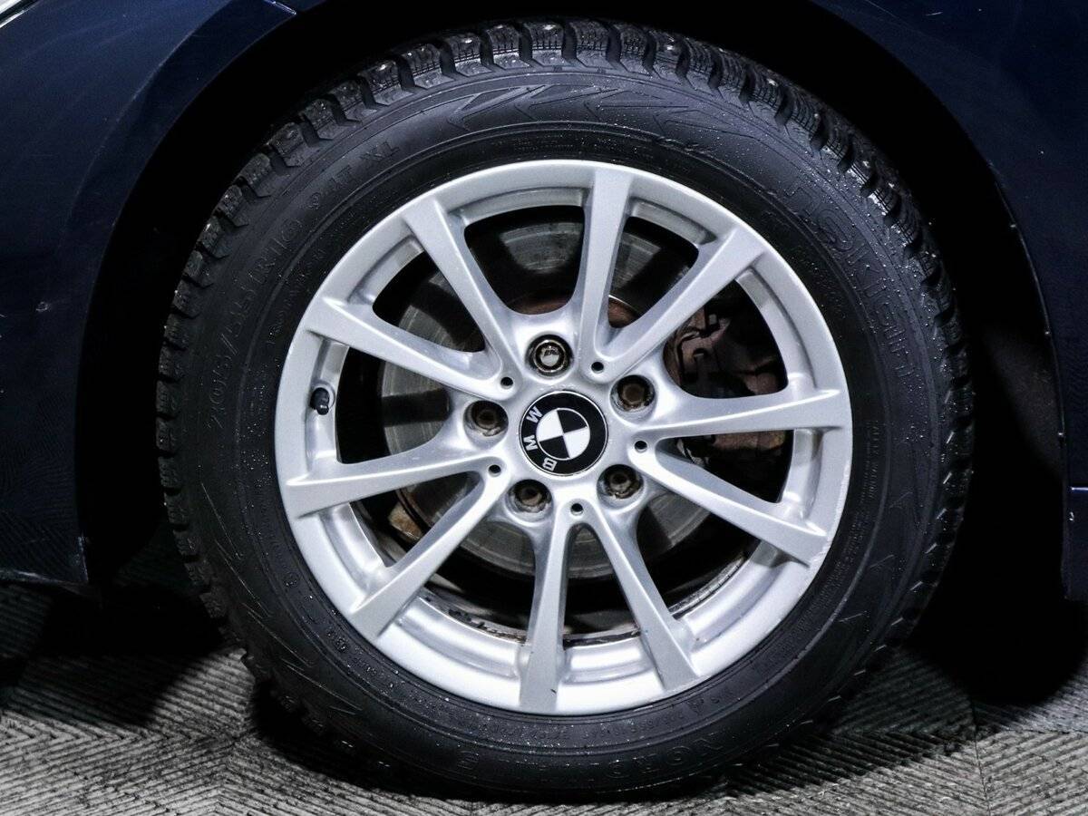 BMW 3 серии 318i, 2016 Фото №15