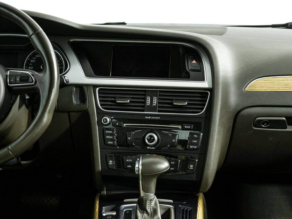 Audi A4, 2015 Фото №14