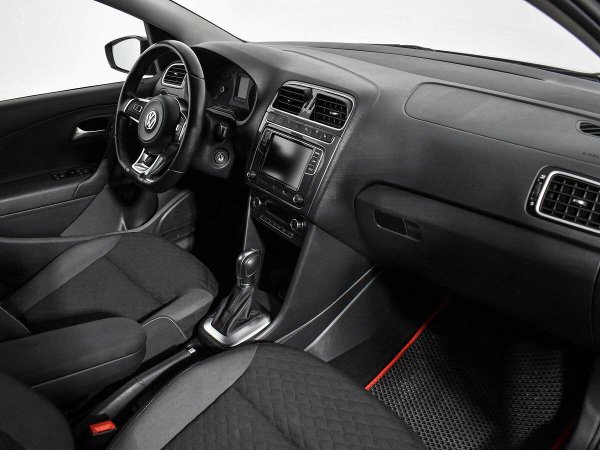 Volkswagen Polo, 2018 Фото №12