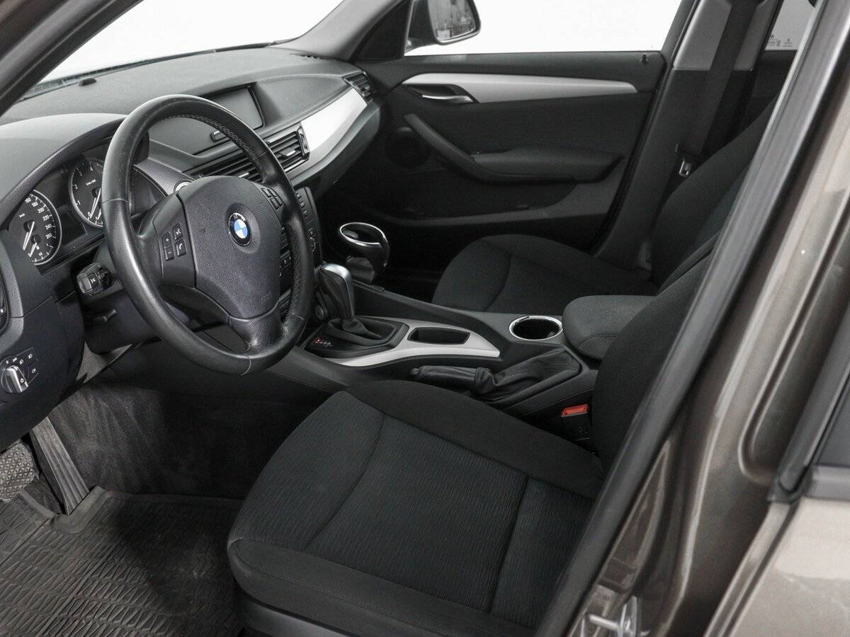 BMW X1 18i, 2014 Фото №8