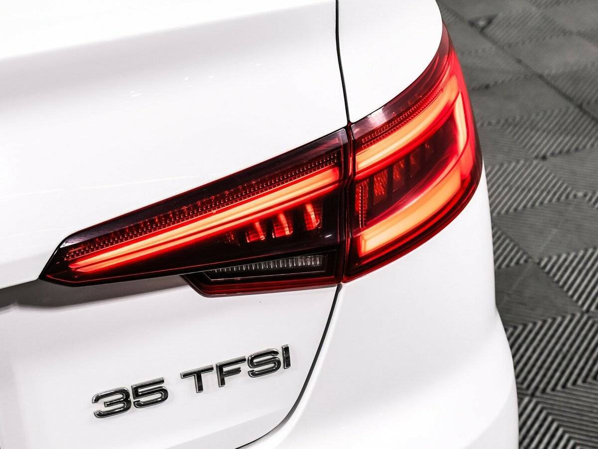 Audi A4, 2018 Фото №15