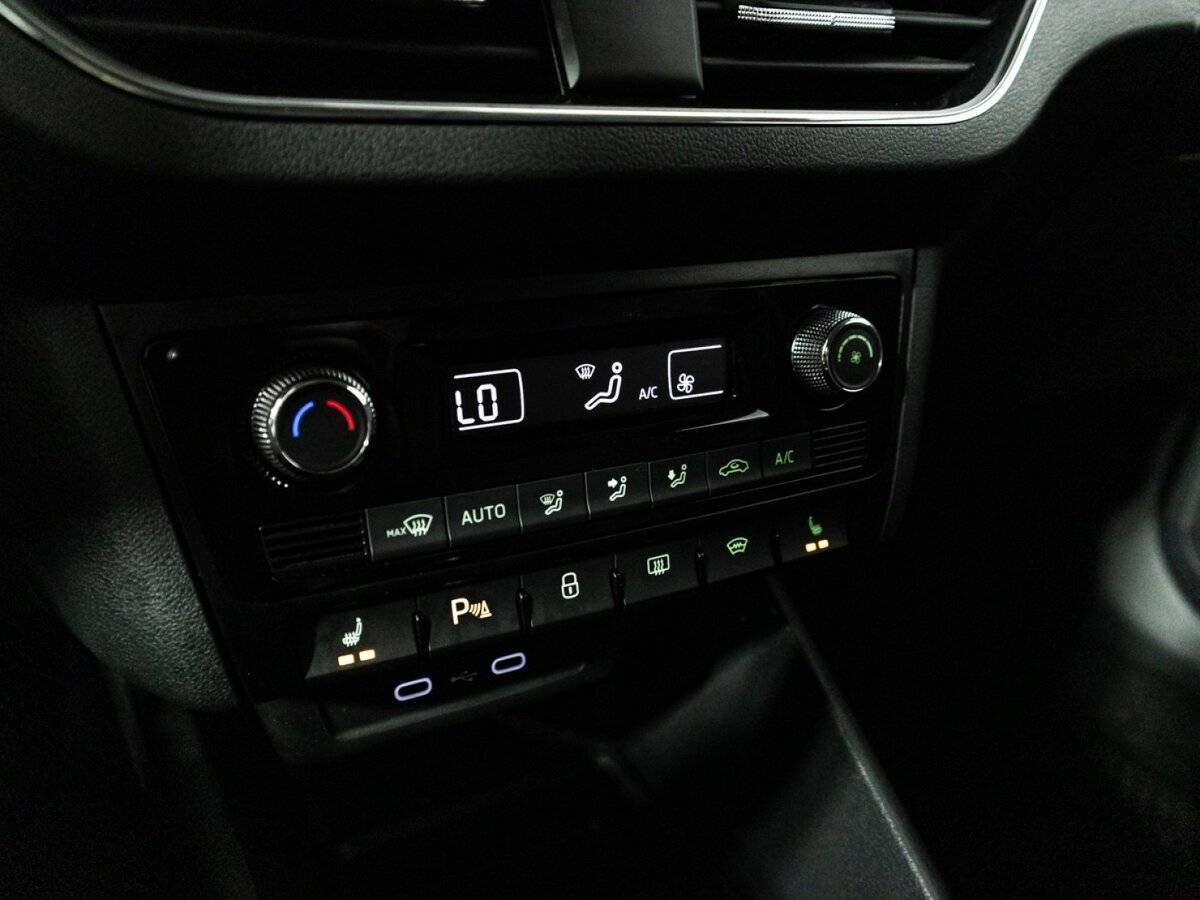 Skoda Rapid, 2022 Фото №17