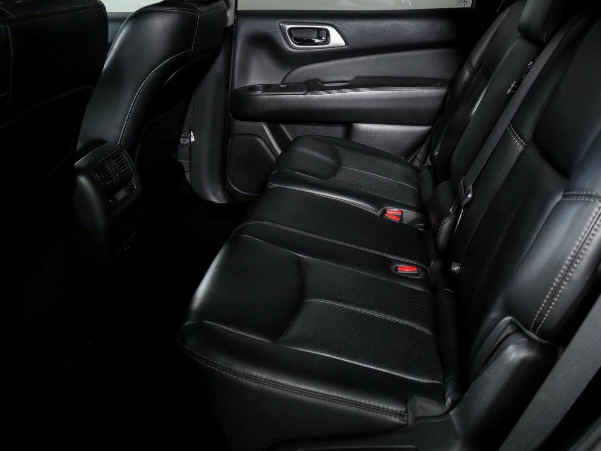 Nissan Pathfinder IV, 2015 Фото №8