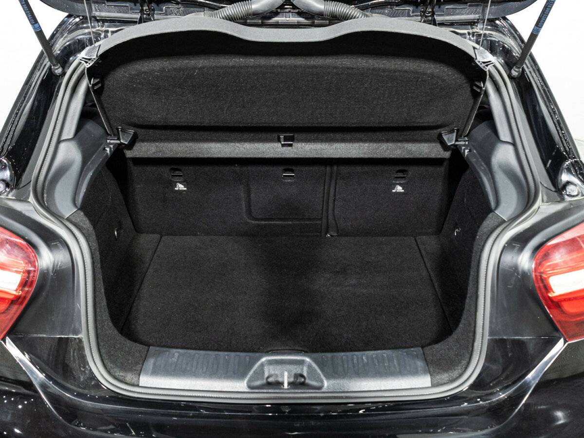 Mercedes-Benz A-Класс 200 III (W176) Рестайлинг, 2016 Фото №15