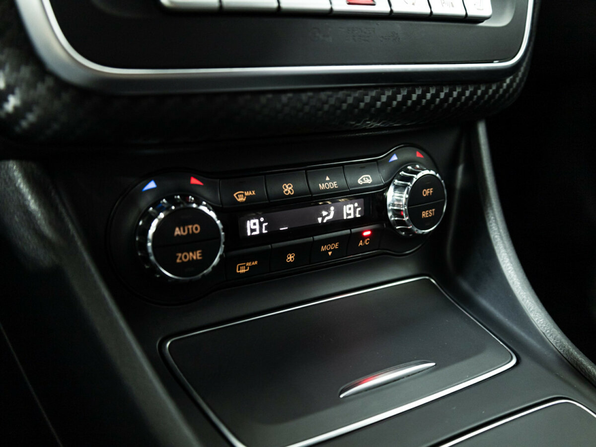 Mercedes-Benz A-Класс 200 III (W176) Рестайлинг, 2016 Фото №20